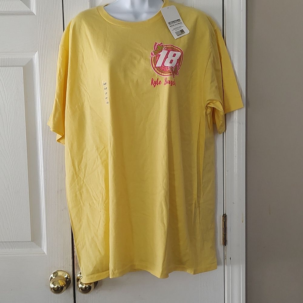 Kyle Busch #18 yellow butterfly  m & m racing joe gibbs  tshirt  Sz XL NWT
